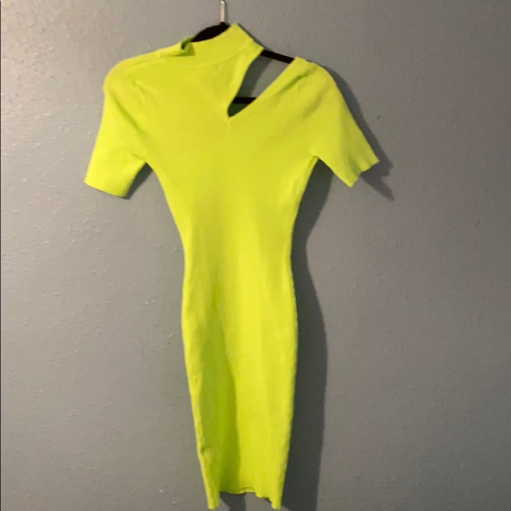 Dress - Picture 2 of 2